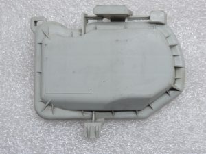 Genuine Toyota Avensis T25 headlight cap right 8113505160