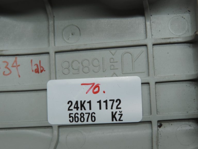 Oriģinālais Toyota Avensis T25 priekšējā luktura vāciņš pa labi 8113505160