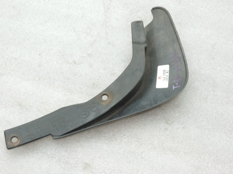Oriģinālais Toyota Yaris P10 dubļu atloks priekšējais labais 7662152010