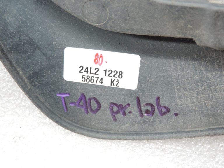 Oriģinālais Toyota Yaris P10 dubļu atloks priekšējais labais 7662152010