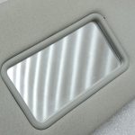 Oriģinālā Toyota Yaris P10 Saules aizsegs labajā pusē 743100D011B0