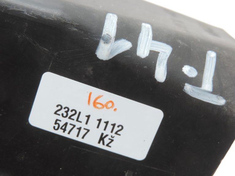 Oriģinālā Toyota RAV4 XA20 virsbūves ventilācijas režģa labā/kreisā puse