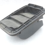 Oriģinālā Toyota RAV4 XA20 virsbūves ventilācijas režģa labā/kreisā puse