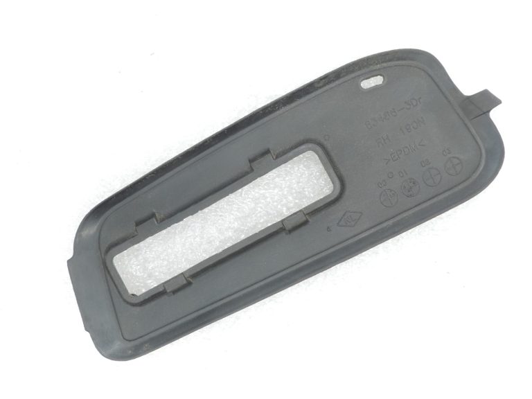 Oriģināls Toyota RAV4 II (XA20) labās jumta sliedes aizmugurējā vāciņa blīvējums 6348842010