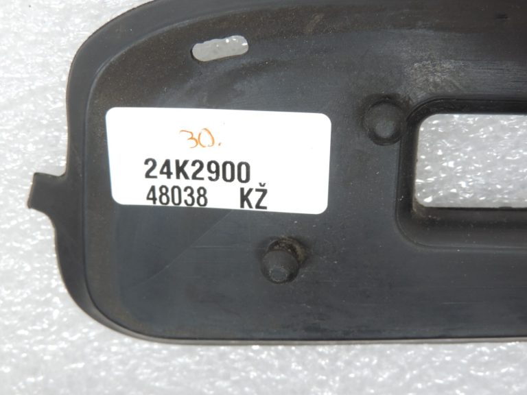 Oriģināls Toyota RAV4 II (XA20) labās jumta sliedes aizmugurējā vāciņa blīvējums 6348842010