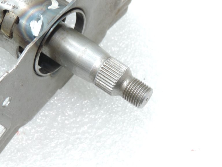 Oriģinālā Toyota RAV4 II (XA20) stūres statnis 4521042020 4520542050 4582652011