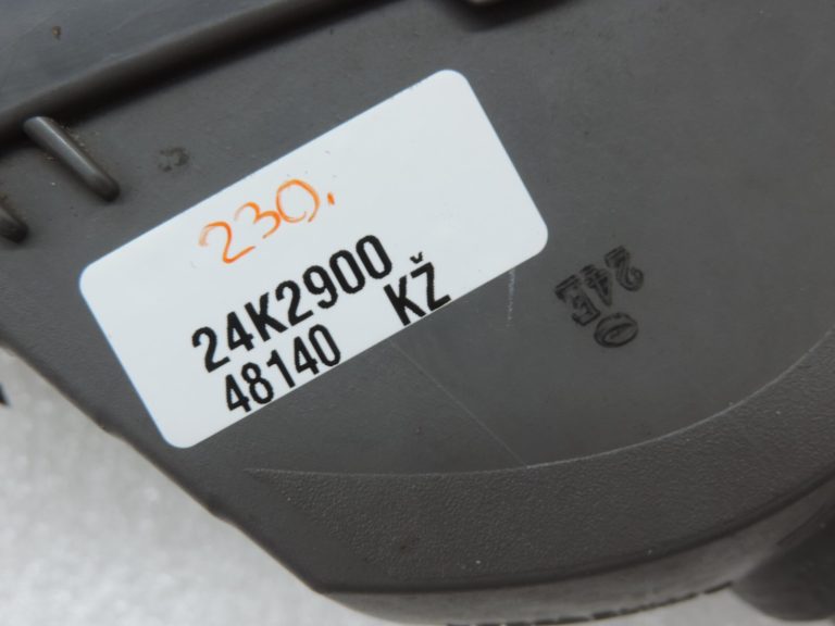 Oriģināls Toyota RAV4 II (XA20) pirms pacelšanas priekšējais labais indikators 8151142050