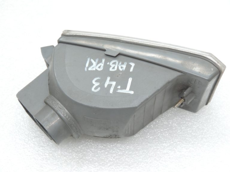 Oriģināls Toyota RAV4 II (XA20) pirms pacelšanas priekšējais labais indikators 8151142050