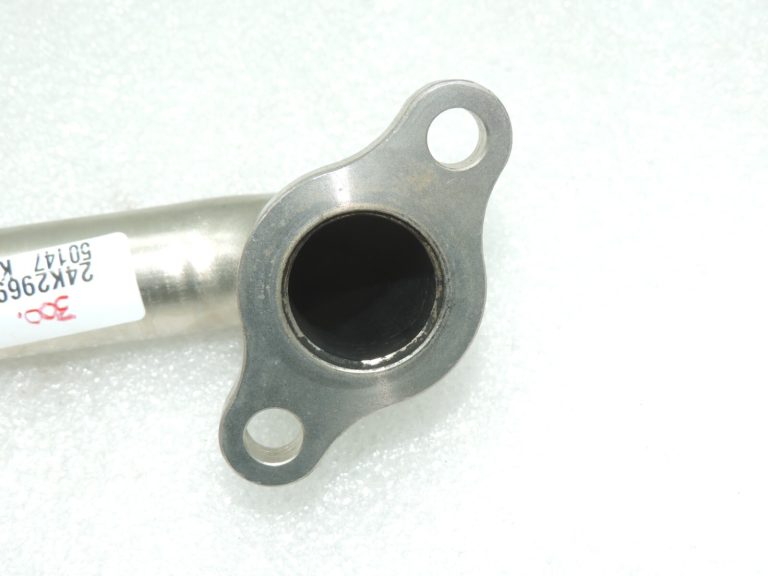 Oriģinālā Toyota Avensis T25 2.2/2.0 D-4D EGR caurule 2561126020