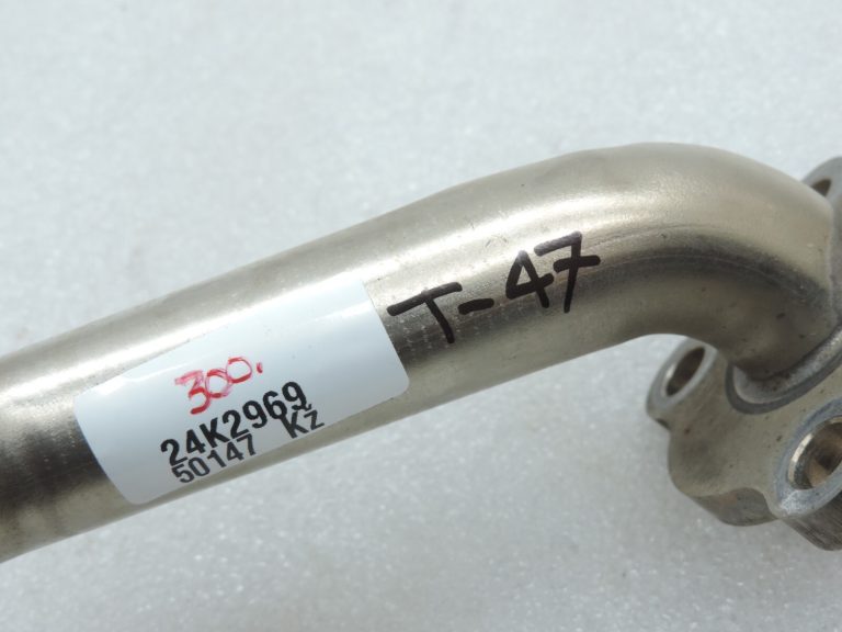 Oriģinālā Toyota Avensis T25 2.2/2.0 D-4D EGR caurule 2561126020