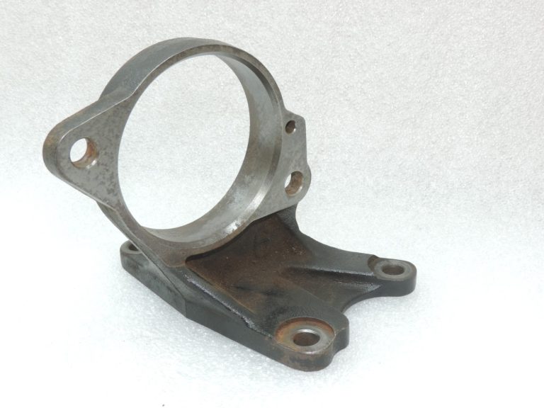 Oriģināls Toyota Avensis T25 2.0d/2.2d piedziņas vārpstas gultņa kronšteins 4345705050