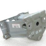 Oriģinālais 2007-2013 Toyota Auris E15 aizmugurējā bampera stiprinājuma kronšteins kreisais