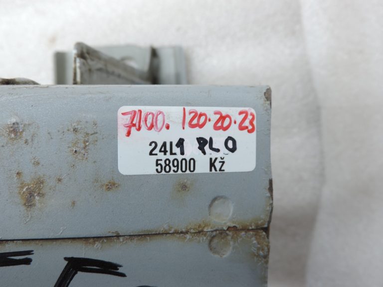 Oriģinālais 2007-2013 Toyota Auris E15 Priekšējā bampera sijas 5202102120