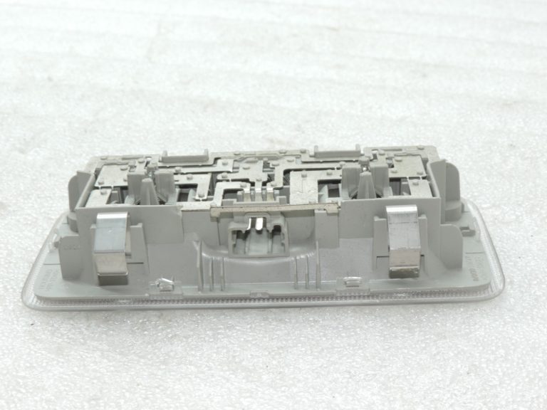 Oriģināls 2011-2020 Toyota Yaris P13 iekšējais apgaismojums priekšējais pelēks 812600D070B0