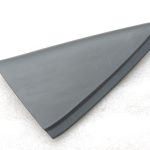 Oriģinālais2011-2020 Toyota Yaris P13 Aizmugurējo durvju vāks labās puses iekšpusē 676730D030C0