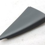 Oriģinālais2011-2020 Toyota Yaris P13 Aizmugurējo durvju vāks labās puses iekšpusē 676730D030C0