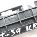 Oriģināls 2011-2014 Toyota Yaris P13 aizmugurējā bampera kronšteins kreisais 525760D130