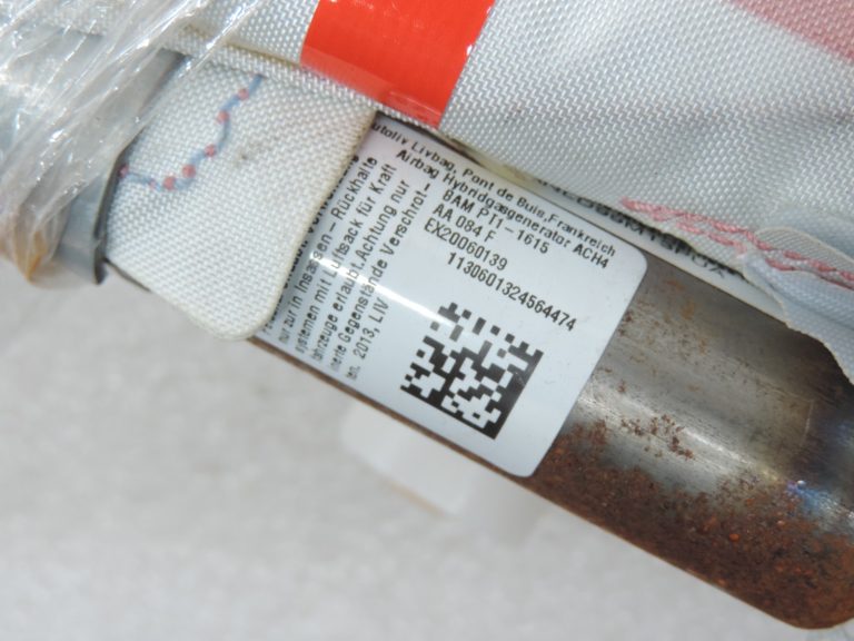 Oriģinālais 2011-2020 Toyota Yaris P13 2011-2020 Drošības modulis aizkars kreisais