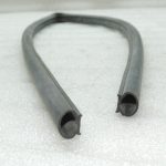 Oriģinālais 2011-2020 Toyota Yaris P13 motora nodalījuma pārsega blīvējums