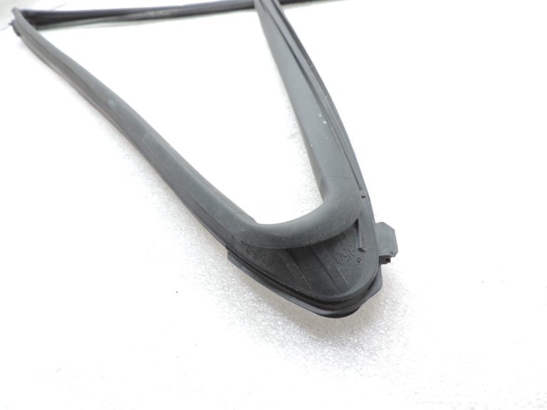 Oriģināls 2011-2014 Toyota Yaris P13 priekšējā kreisā loga blīvētājs 681510D150