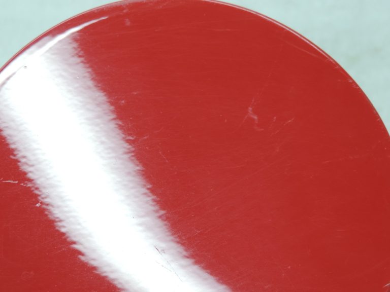Oriģinālais 2011-2020 Toyota Yaris P13 degvielas uzpildes vāciņš Super Red (3P0)