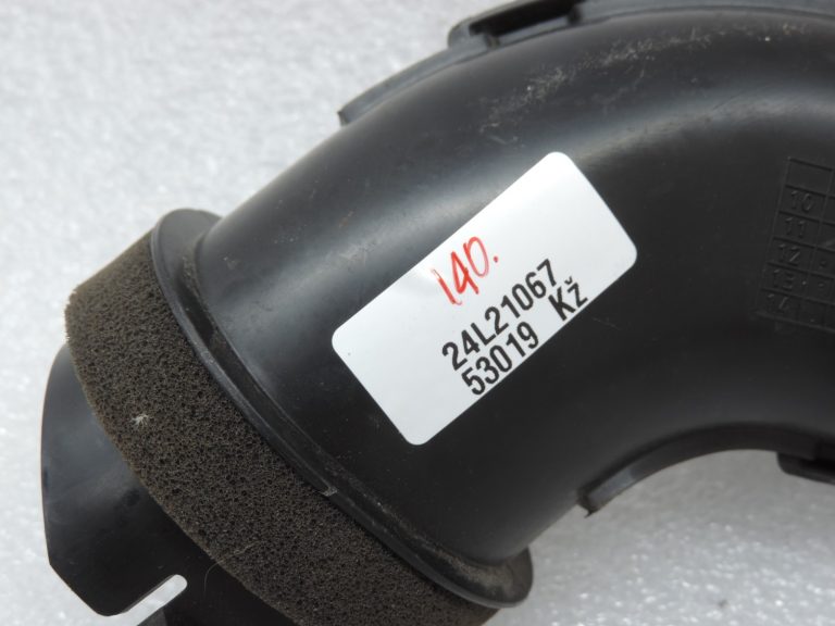 Oriģinālā Toyota Yaris P13 1.3 VVT-i gaisa filtra kaste gaisa vadu caurule 177510Y050
