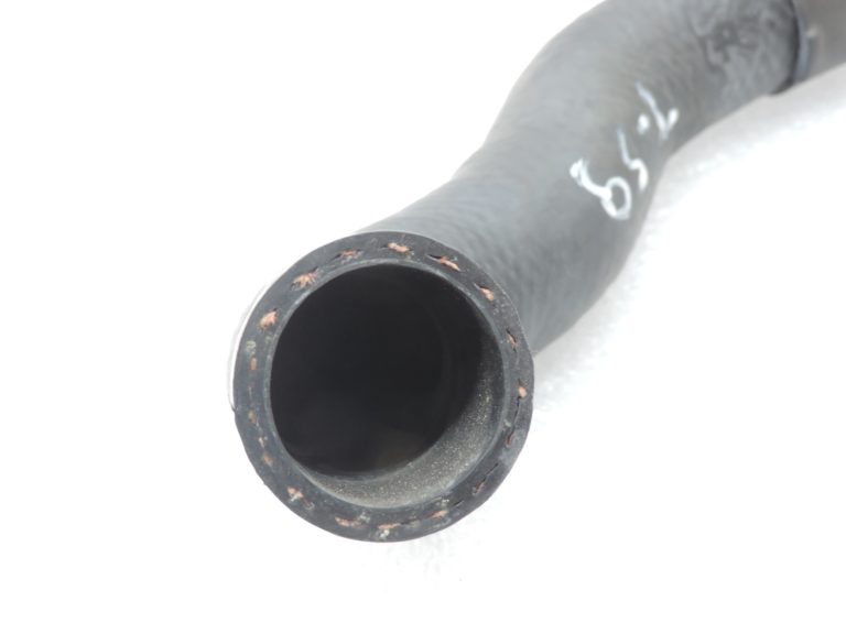 Oriģinālā Toyota Yaris P13 1.3 VVT-i ūdens šļūtene radiatora šļūtene 1657147080