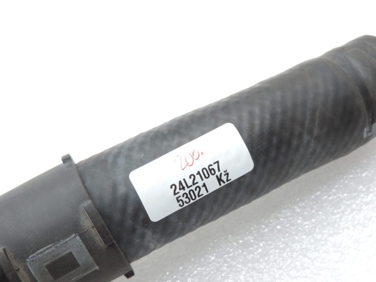 Oriģinālā Toyota Yaris P13 1.3 VVT-i ūdens šļūtene radiatora šļūtene 1657147080