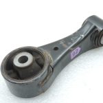 Oriģināls Toyota Yaris P13 1.3 1NR-FE motora aizmugurējais stiprinājums 123630Y040