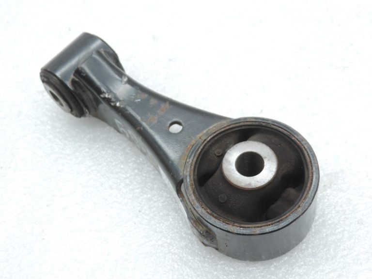 Oriģināls Toyota Yaris P13 1.3 1NR-FE motora aizmugurējais stiprinājums 123630Y040