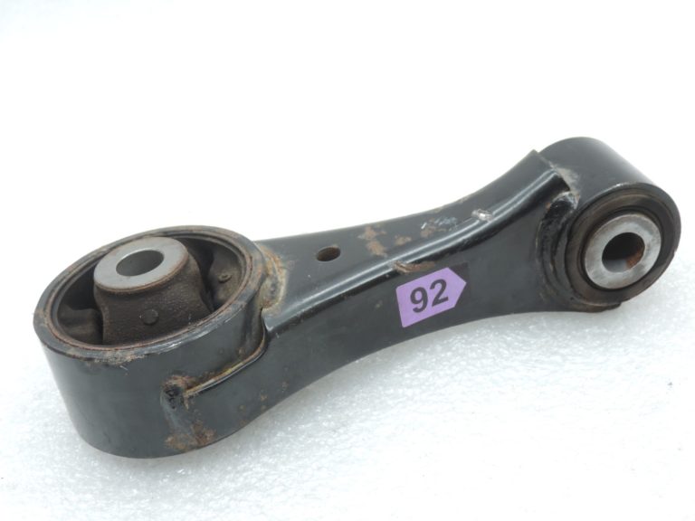 Oriģināls Toyota Yaris P13 1.3 1NR-FE motora aizmugurējais stiprinājums 123630Y040