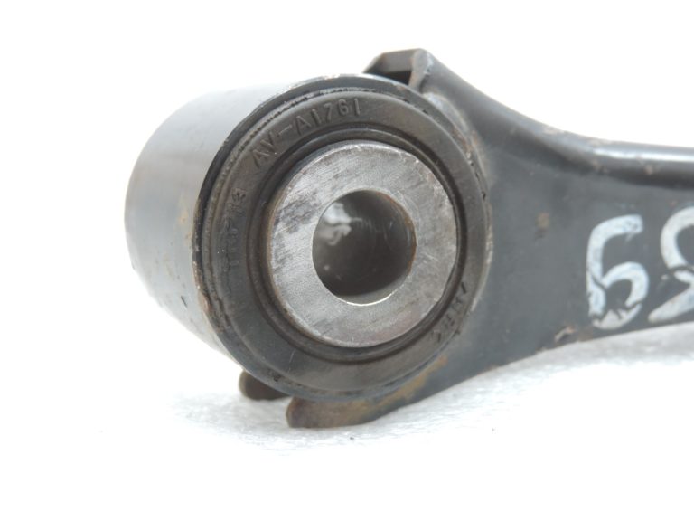 Oriģināls Toyota Yaris P13 1.3 1NR-FE motora aizmugurējais stiprinājums 123630Y040
