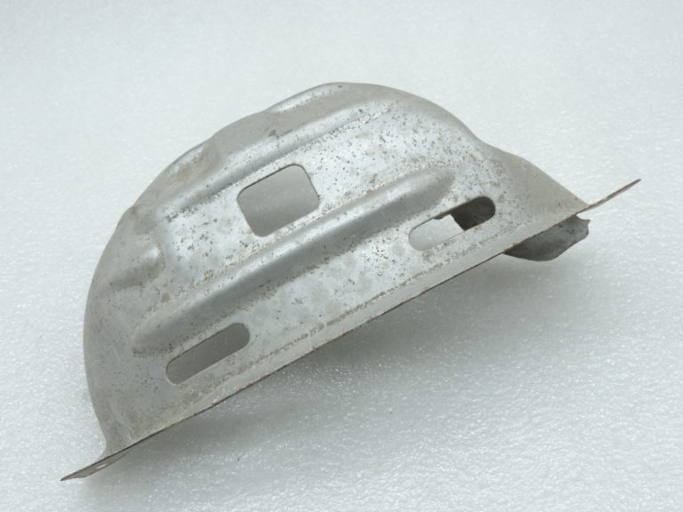Oriģināls Toyota Yaris P13 1.3 1NR-FE Izplūdes kolektora siltuma vairogs 1716747011