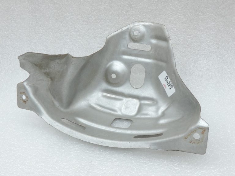 Oriģināls Toyota Yaris P13 1.3 1NR-FE Izplūdes kolektora siltuma vairogs 1716747011