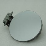 Oriģināls Toyota Yaris P9 dīzeļdegvielas uzpildes vāciņš sudraba krāsā (1F8) 7735052130