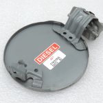 Oriģināls Toyota Yaris P9 dīzeļdegvielas uzpildes vāciņš sudraba krāsā (1F8) 7735052130