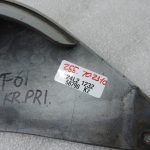 Toyota Corolla Verso AR10 priekšējā bampera pārsegs apakšējais kreisais 1C0 sudraba krāsā