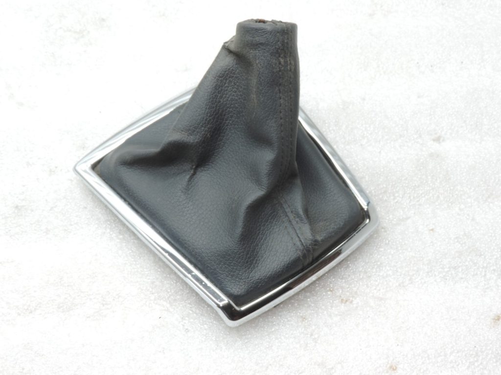 Genuine Toyota Corolla Verso AR10 gearshift bag with cover frame 588080F010B0