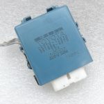 Oriģināls Toyota Auris E150 centrālās bloķēšanas / signalizācijas sistēmas vadības bloks