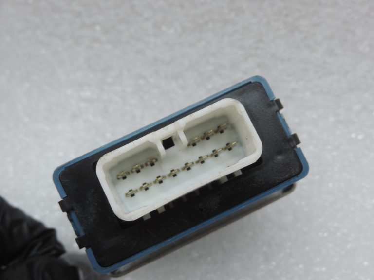 Oriģināls Toyota Auris E150 centrālās bloķēšanas / signalizācijas sistēmas vadības bloks