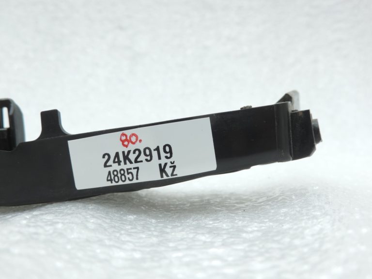 Oriģināls Toyota RAV4 III (XA30) aizmugurējā bampera kronšteins, kreisais 5215642030