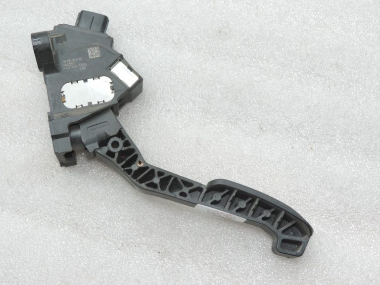 Oriģinālais Toyota Yaris P9 1.3 VVT-i akseleratora pedālis