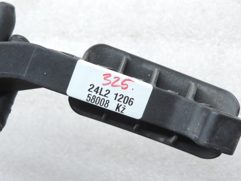 Oriģinālais Toyota Yaris P9 1.3 VVT-i akseleratora pedālis