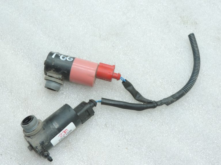 Oriģināls Toyota Yaris P9 mazgāšanas ūdens sūkņa komplekts ar kabeļa remonta kontaktdakšu
