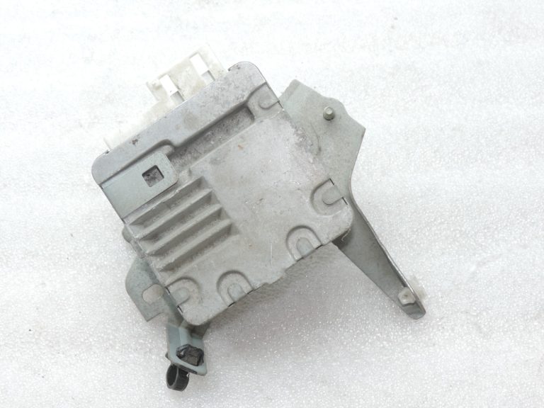 Oriģināls Toyota Yaris P9 stūres pastiprinātāja vadības bloks