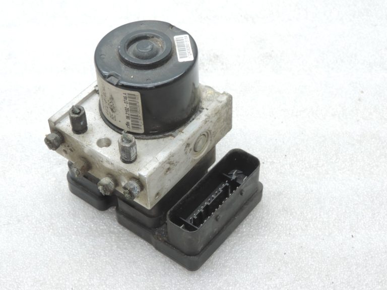 Oriģināls Toyota Yaris P9 ABS sūknis 445100D031 895410D040