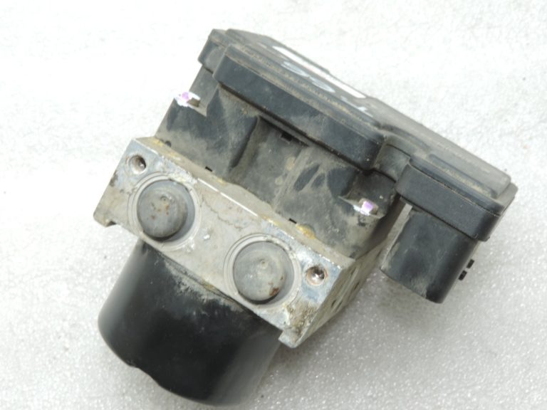 Oriģināls Toyota Yaris P9 ABS sūknis 445100D031 895410D040
