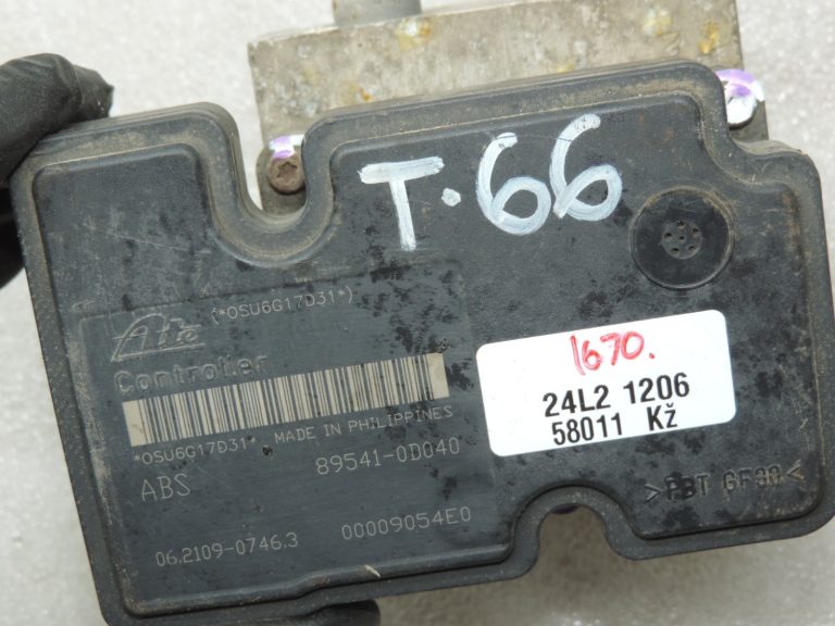 Oriģināls Toyota Yaris P9 ABS sūknis 445100D031 895410D040
