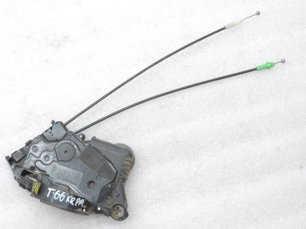 Genuine Toyota Yaris P9 door lock front left central locking 690400D140