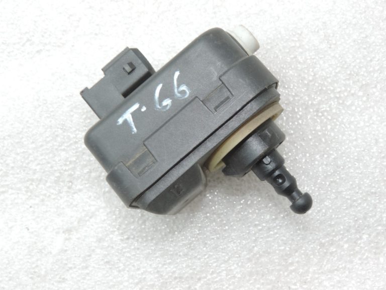 Oriģinālais Toyota Yaris P9 priekšējo lukturu servomotors kreisais/labais